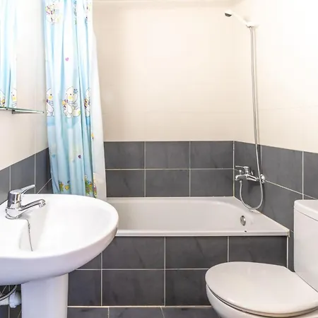 Cau Del Llop 691 Apto Con Piscina Comunitario Llanca